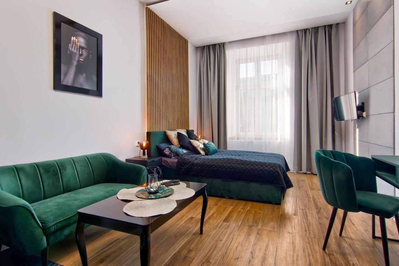 Apartament Czarny Z Jacuzzi Cracovia Exterior foto